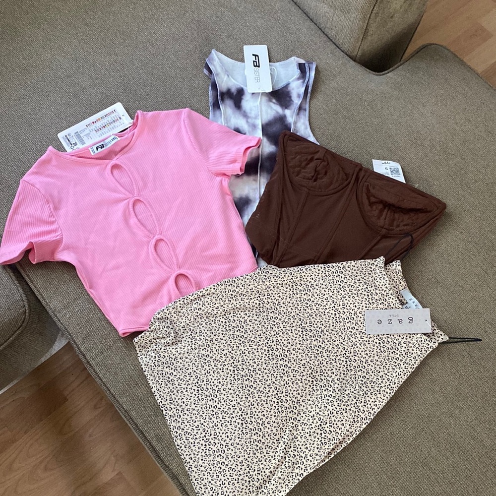 Crop tops
